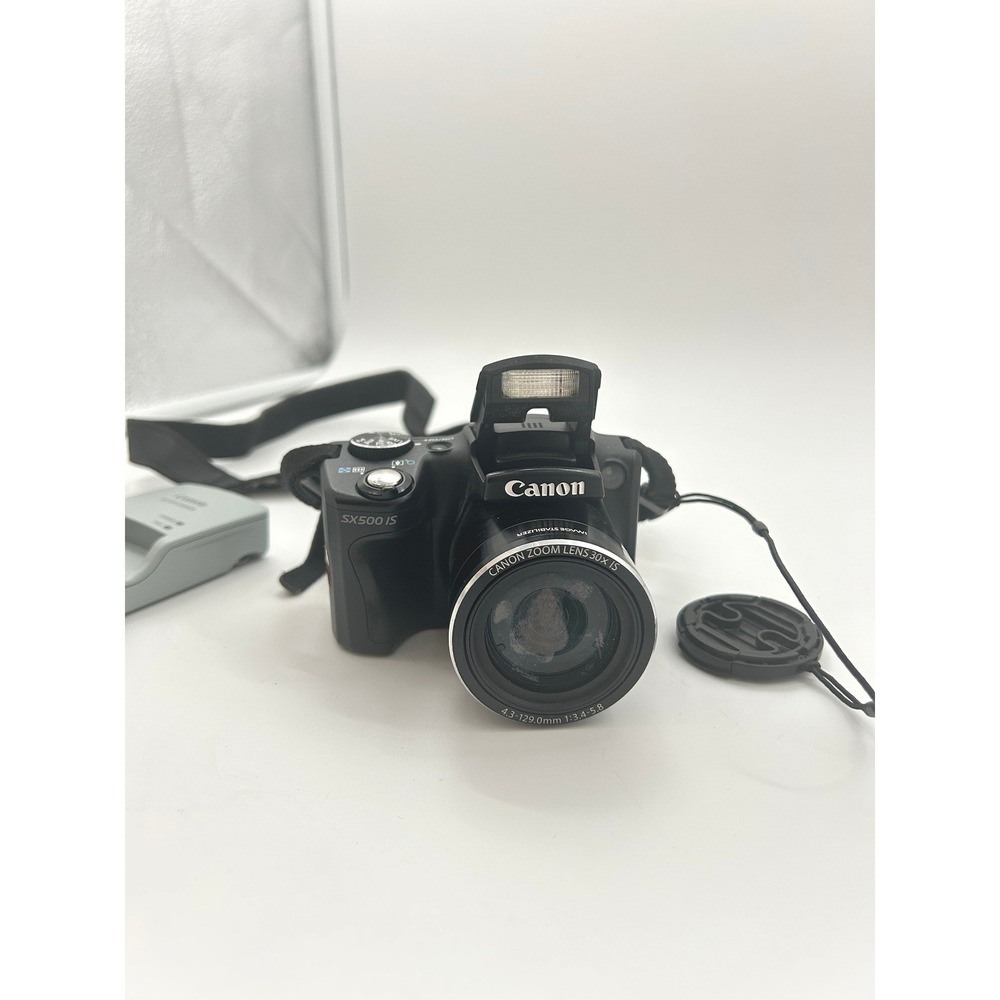 Canon PowerShot SX500 IS Digital Camera 60x Zoom Compact w Case Strap Battery